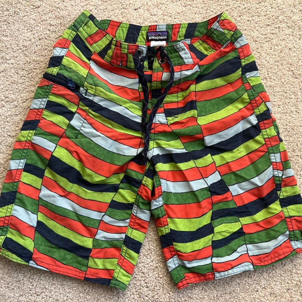 Patagonia Shorts Boys 8 Multicolor Wavefarer Board Surf Shorts Striped